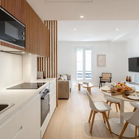 Apartment Two Bedroom Flat Steps Away From Croisette
