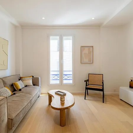 Two Bedroom Flat Steps Away From Croisette Apartment *